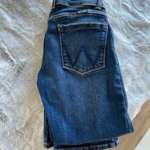 Virtually brand new, wrangler boot cut jeans 👖